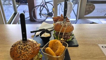 Adria Burgers - Frýdek 738 01