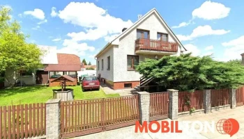 Kavárna a Pivnice Pod Lipami - 533 13 Řečany Nad Labem