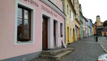 Kavárna Měšťanský dům - Žižkovo Nám. 249