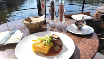Parník Vyšehrad restaurant - 120 00 Praha 2