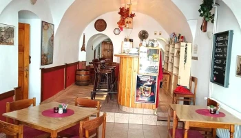 Pivni bar Lyra - 793 76 Zlaté Hory