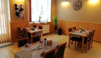 Restaurace U Kostela bez věže - Karlova 3317