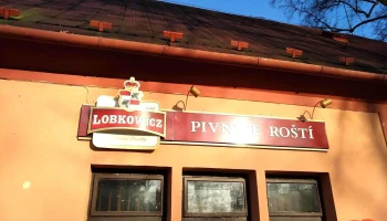 Roští - hospoda v parku - Kavalcova 818
