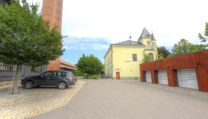 8smicka   Zona Pro Umeni Street View A 360deg - Kamarytova 97