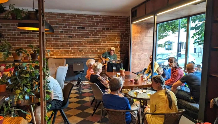 9baru Vzhled A Atmosfera - 5. Května 173