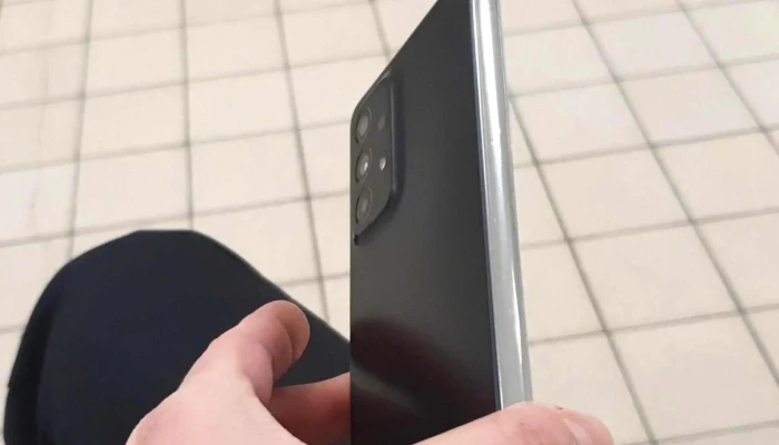 A Mobil -    Mobilni Telefony Sro Ceny - Plzeň 3-vnitřní Město