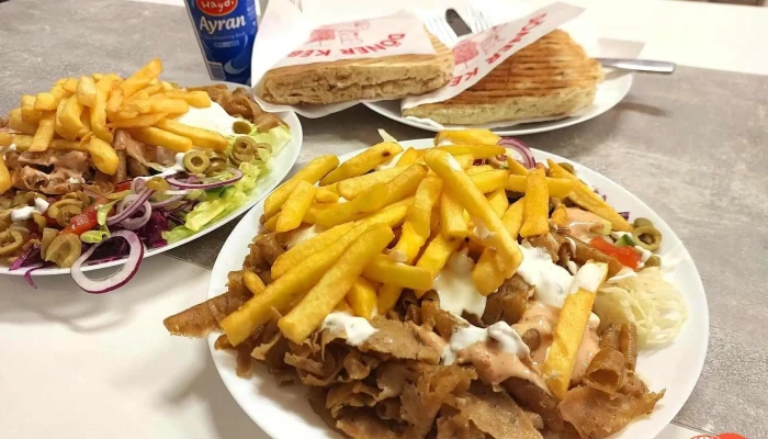 Abbes Kebab Pizza Jidlo A Piti - Tržní 135/21, Podmokly 405 02
