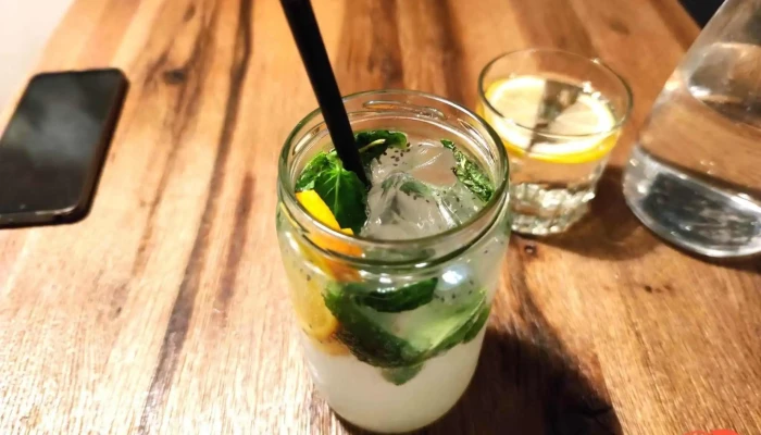 Adams Bar Bistro Limonada - Vnitřní Město