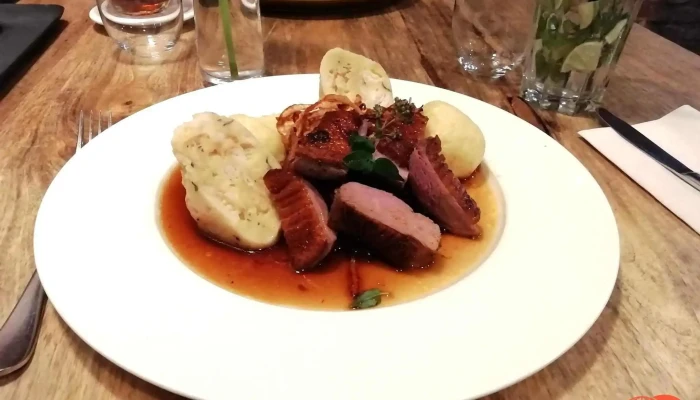Albert Malek Restaurant Jidlo A Piti - Pivovarská 6