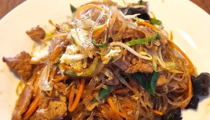 Angkor -    Cambodian Thai Restaurant Pad Thai - Mladá Boleslav I