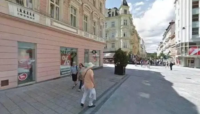Apple Doctor -    Servis Apple Iphone Karlovy Vary Street View A 360deg - 31, T. G. Masaryka 838
