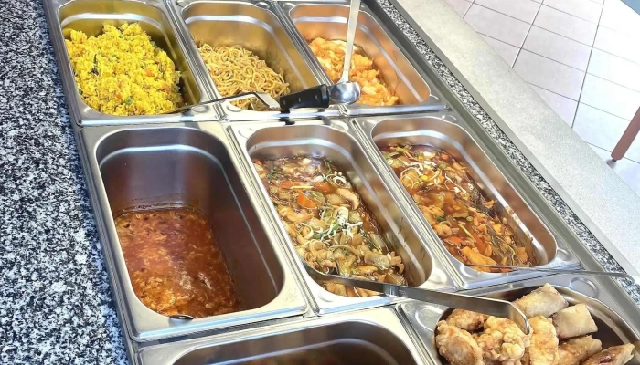 Asia Hong Phat Buffet Sushi Blizko Mě - Svazarmovská 2638