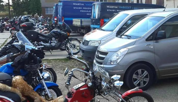 Astacus Mc Rakovnik Bar - Lubenská 2787