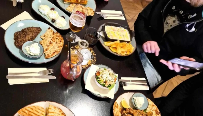 Athina -    Recka Restaurace Decin Oblast - Dlouhá Jízda