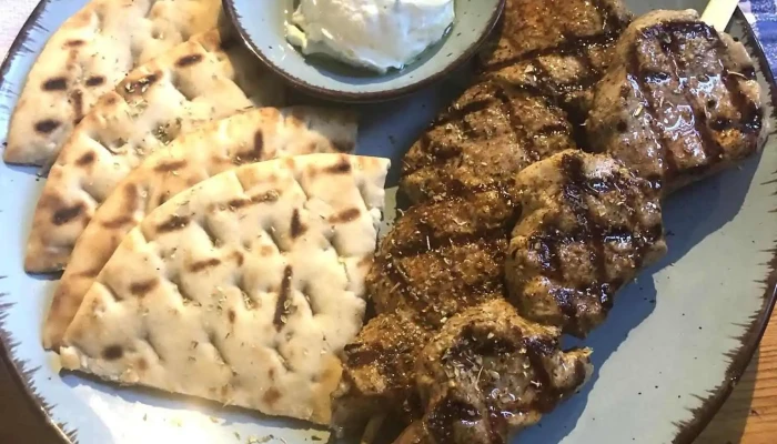 Athina -    Recka Restaurace Decin Suvlaki - Dlouhá Jízda