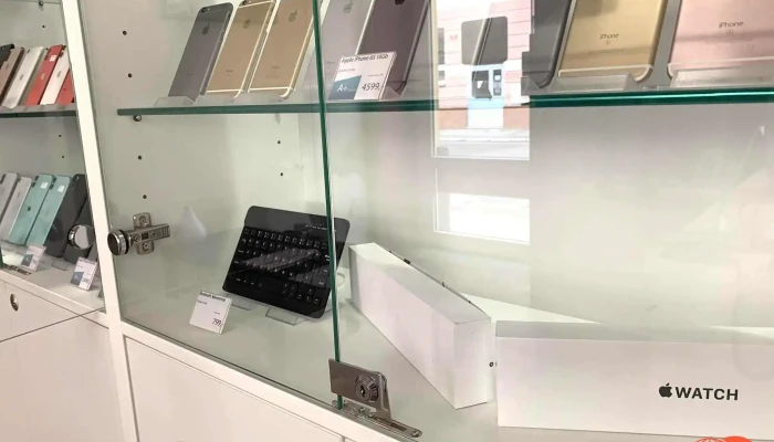 Atroniccz   Mobilni Telefony Mobilni Telefon - Plzeň 3-jižní Předměstí