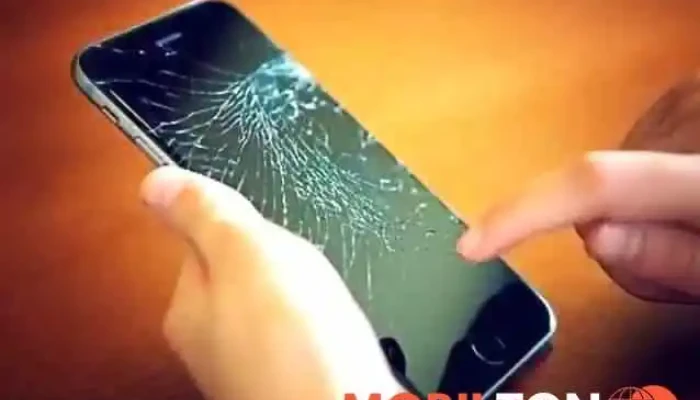Atroniccz   Mobilni Telefony Uvnitr - Plzeň 3-jižní Předměstí