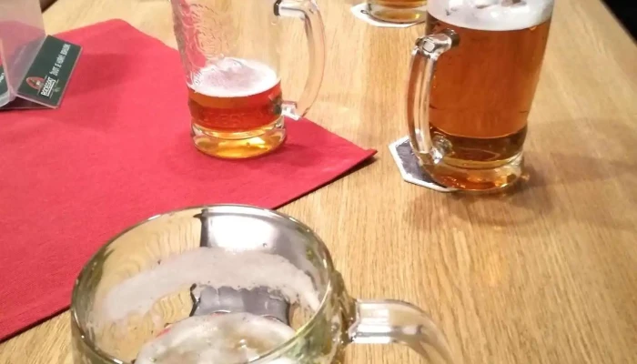 Bar U Nas Jidlo A Piti - Lány 1187