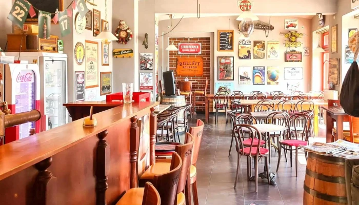 Bar Viktoria -  Restaurace - Zelenkova 978/20