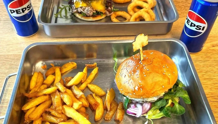 Bens Burger Hledam - Benátky Nad Jizerou I