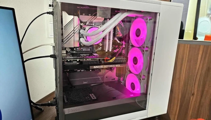 Bestcompcz   Bestcomputer Sro Pocitac - Plzeň 4