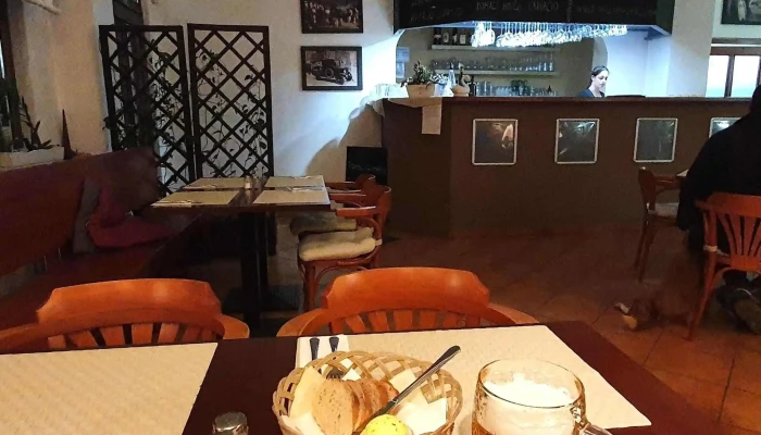 Bila Labut Fotky - Jiráskova 415