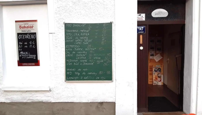 Bily Dum Kovarska Menu - Tovární 147