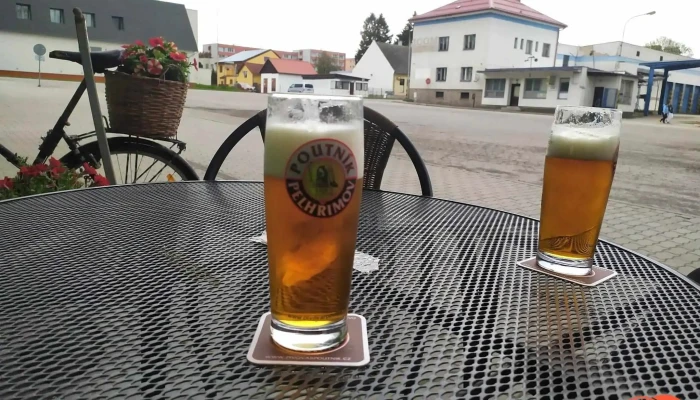 Bistro Akord -  Jidlo A Piti - Tyršova 535