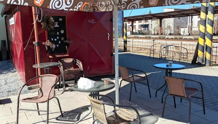 Bistro Cafe Nadrazi Revnice Oteviraci Doba - Pod Lipami