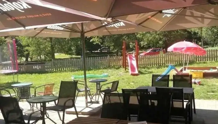 Bistro&food&drinks&coffee - V Konírnách 519