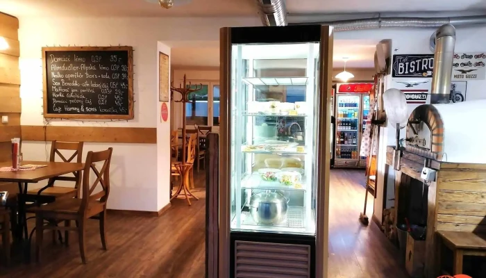 Bistro Guzzi -  Vzhled A Atmosfera - Čechova 876