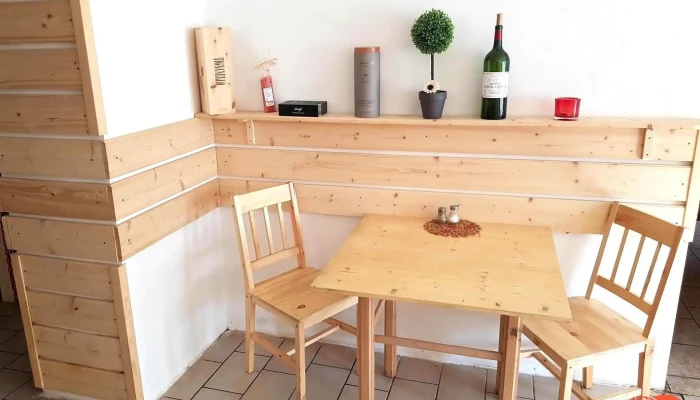 Bistro Hana -  Vzhled A Atmosfera - Bílinská 286/26