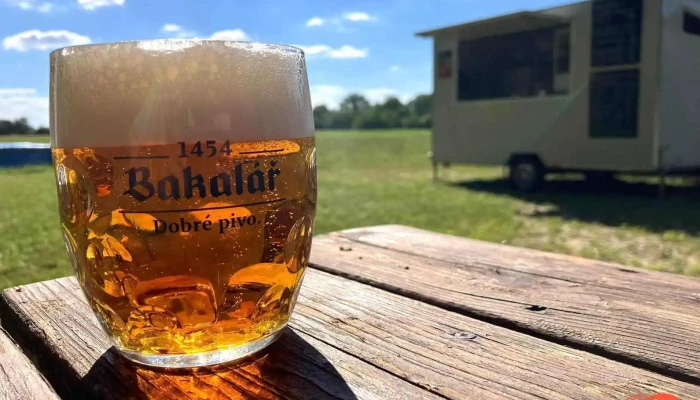 Bistro Jinak -  Vse - U Geofyzikálního Ústavu 252/43