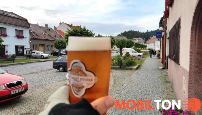 Bistro K C Jidlo A Piti - Nám. Jana Karafiáta 18