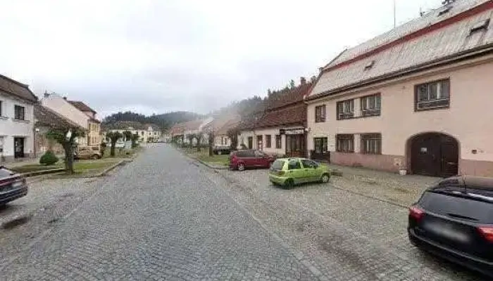 Bistro K C Street View A 360deg - Nám. Jana Karafiáta 18