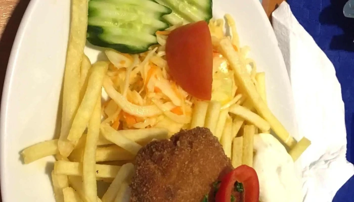 Bistro Labuznik A Catering 54 Nam Dr E Beneše 16 - 54, Nám. Dr. E. Beneše 16