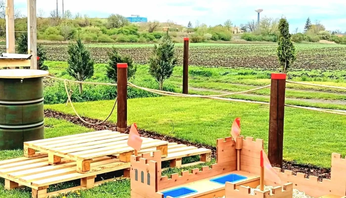 Bistro Na Konci Cesty -  Webova Stranka - Louny Ev. Číslo 2500, 44001, 50.3662458n 13