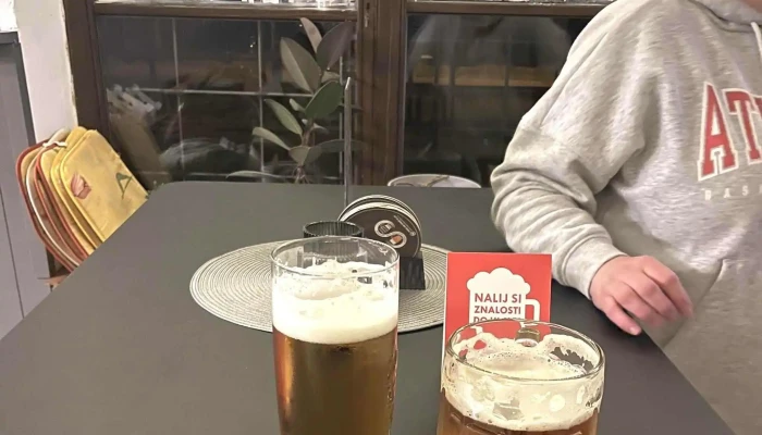 Bistro Na Stadionu -  Otevřeno Nyni - Ke Stadionu 1032