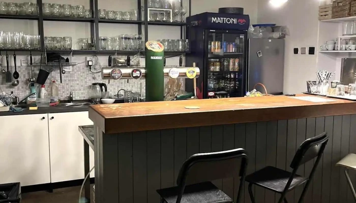 Bistro Na Stadionu -  Vzhled A Atmosfera - Ke Stadionu 1032