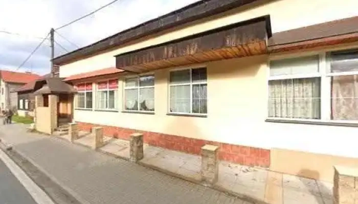 Bistro Nove Nadrazi Karolinka Street View A 360deg - Vsetínská 105