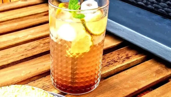 Bistro Pod Branou -  Jidlo A Piti - Berounská 63