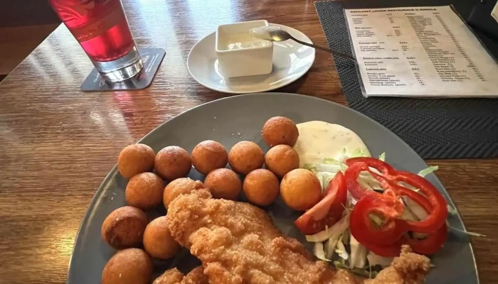 Bistro Pohoda -  Jidlo A Piti - Tyršovo Nám.