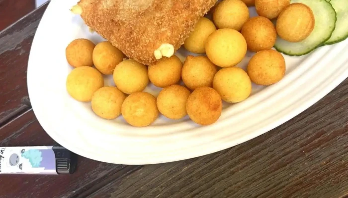 Bistro Slunicko Jidlo A Piti - Husova 115