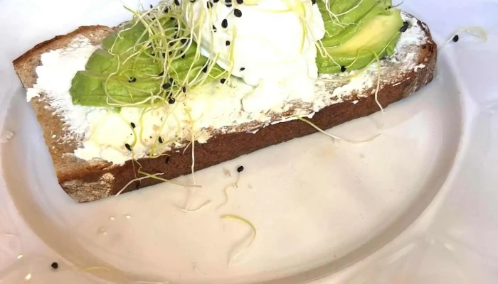 Bistro Statek Libeznice Avokadovy Toust - Družstevní 32