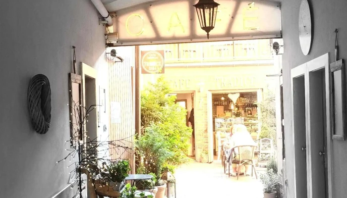 Bistro Tradice 1894 -  Restaurace - Kouřimská 10