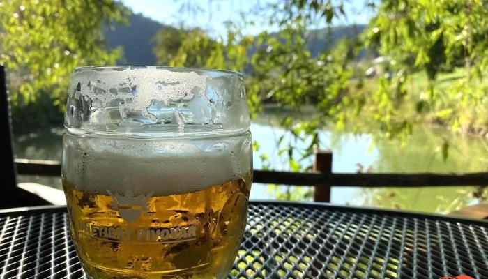 Bistro U Hastrmana -  Jidlo A Piti - Husinec-řež