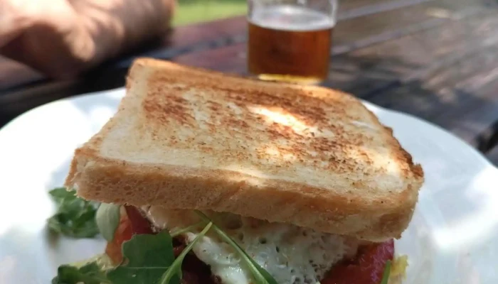 Bistro V Zahrade Jidlo A Piti - Čsl. Armády 20