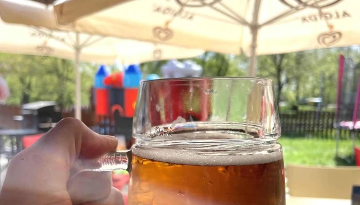 Bistrofooddrinkscoffee Recenze - V Konírnách 519