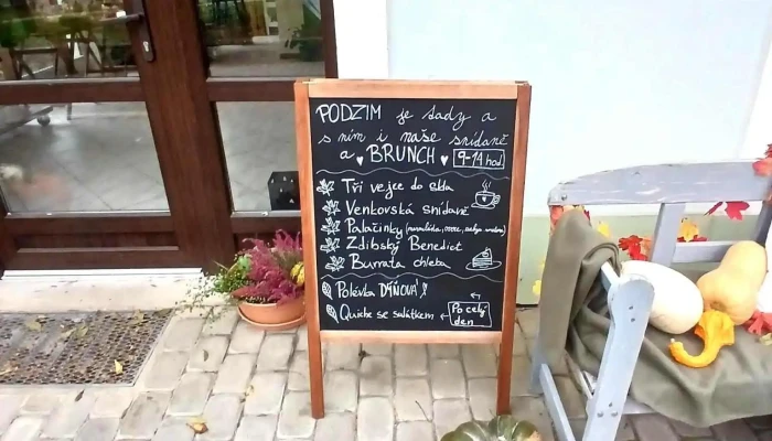 Bistroteka Zdibska Menu - Náměstí M. J. Husa 20
