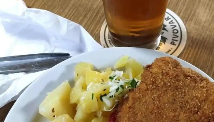 Bufet Drevak Jidlo A Piti - Bufet Dřevák, Tř. Václava Klementa 106